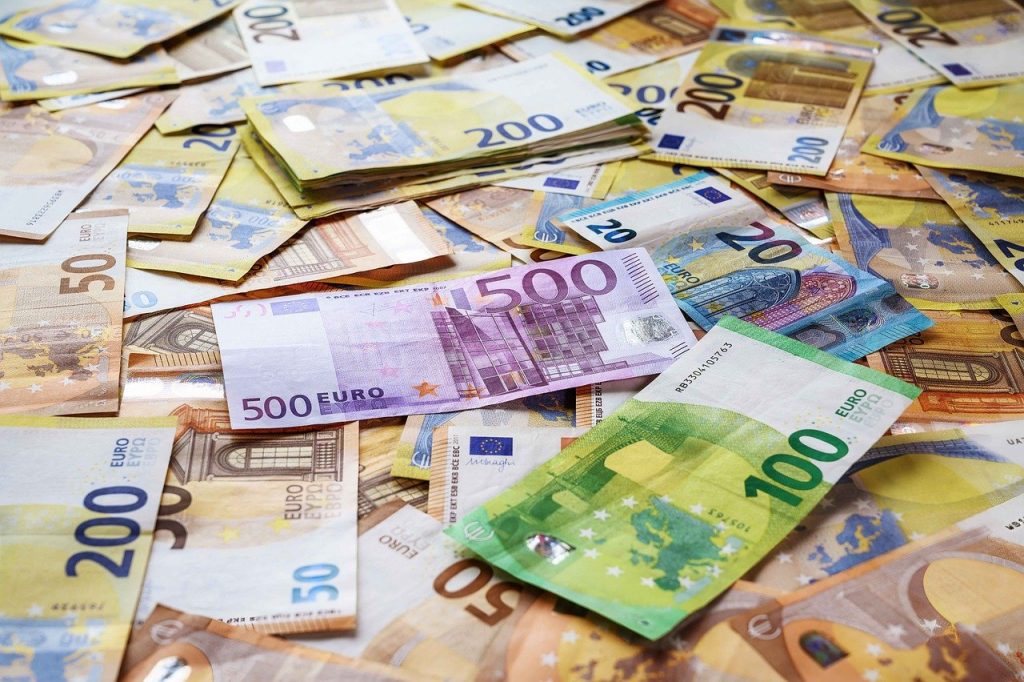 De ce România nu adoptă momentan Euro